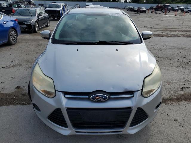 Sedans FORD FOCUS 2014 Silver