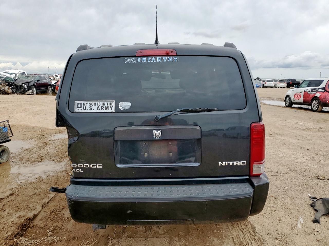 2011 Dodge Nitro Heat VIN: 1D4PT4GX2BW504875 Lot: 63136035