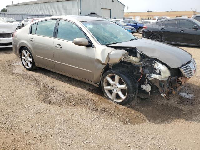 2005 NISSAN MAXIMA SE  