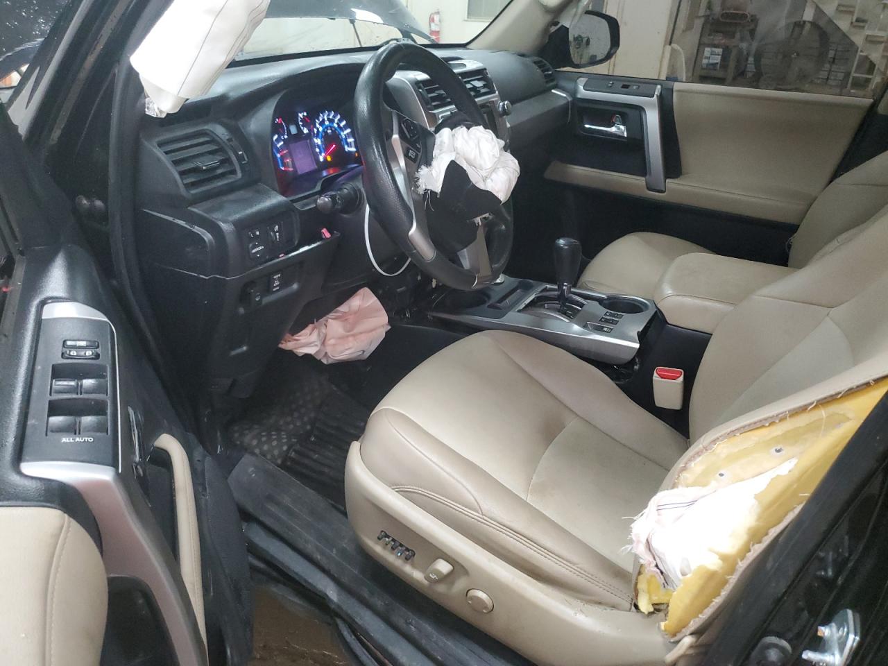 2019 Toyota 4Runner Sr5/Sr5 Premium VIN: JTEBU5JR2K5619966 Lot: 63084615