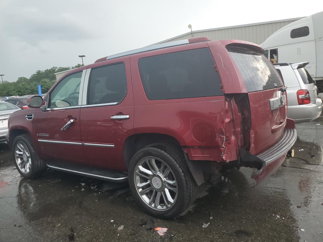 2008 Cadillac Escalade Luxury red null gas 1GYFK63888R113513 photo #3