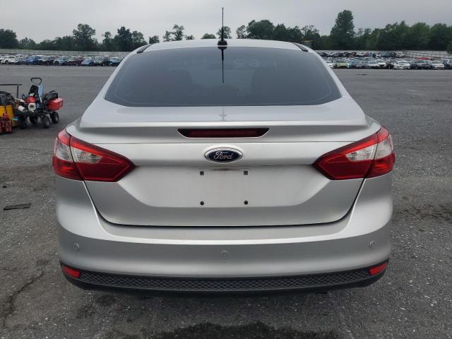 Седаны FORD FOCUS 2014 Серебристый