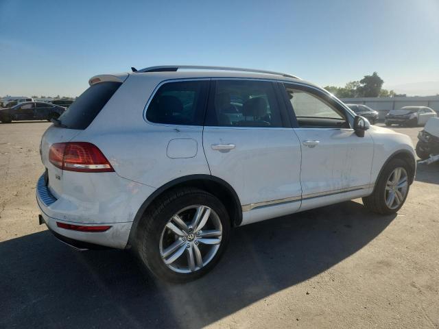  VOLKSWAGEN TOUAREG 2014 Biały