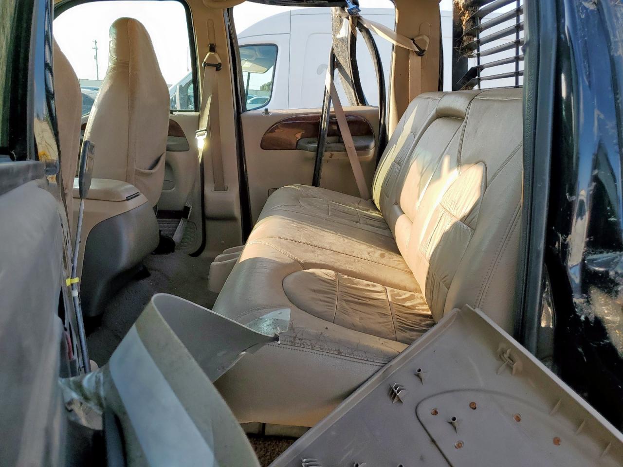 2000 Ford F350 Srw Super Duty VIN: 1FTSW31F7YEC09391 Lot: 63925305