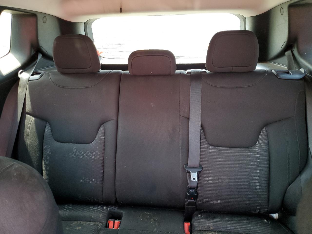 2017 Jeep Renegade Latitude VIN: ZACCJBBB7HPE85828 Lot: 65408905