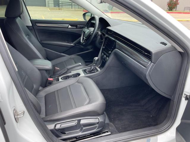 VOLKSWAGEN PASSAT 2020 Biały