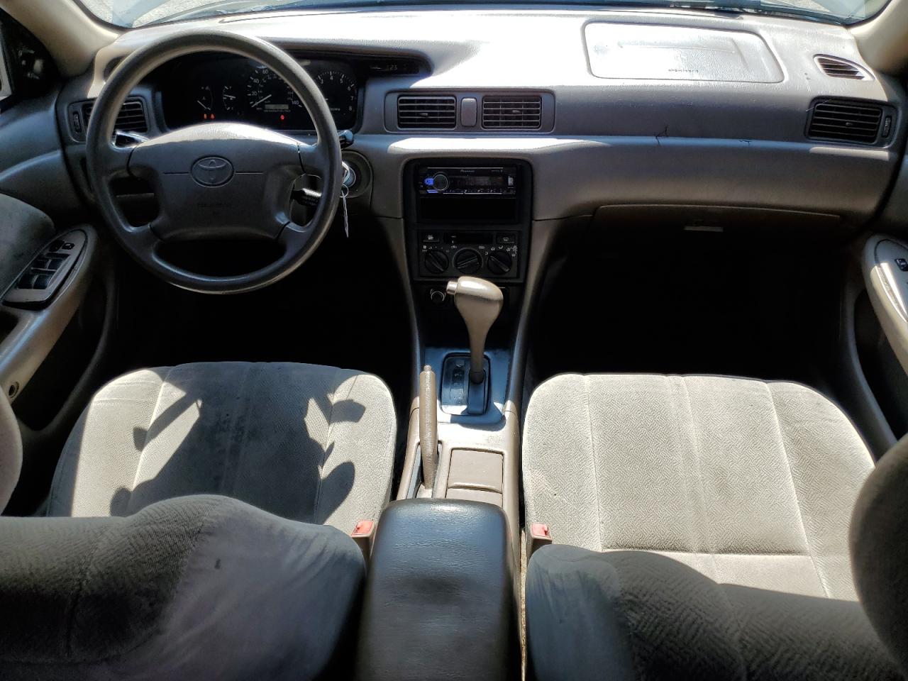 1999 Toyota Camry Ce VIN: 4T1BG22K7XU502694 Lot: 65181115