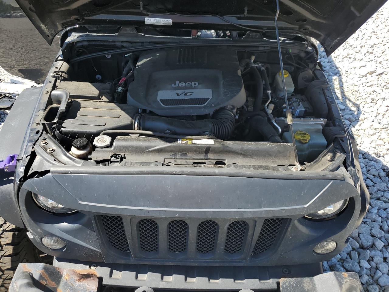 2015 Jeep Wrangler Unlimited Sport VIN: 1C4HJWDGXFL695878 Lot: 64813895