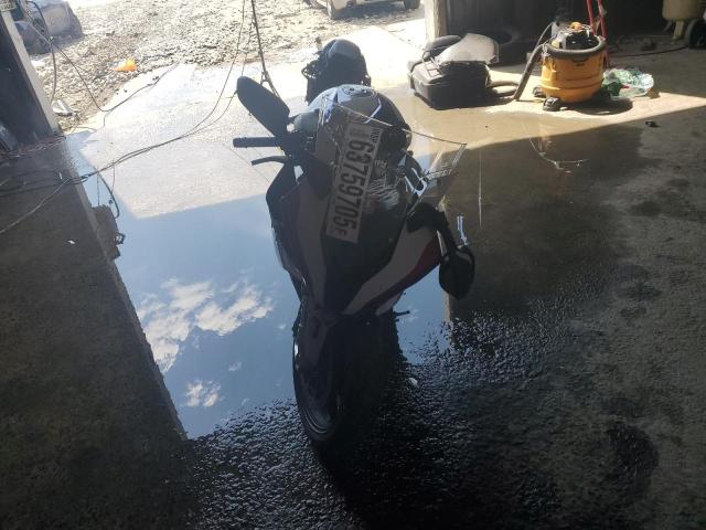  BMW S 2022 Белый