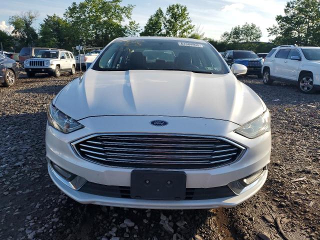  FORD FUSION 2018 Белы