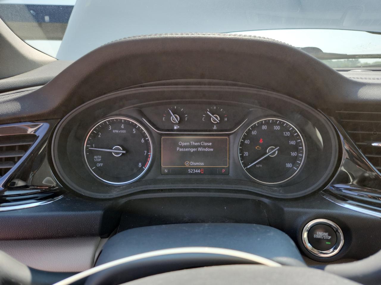 2019 Buick Regal Essence VIN: W04GR6SX9K1010812 Lot: 64414685