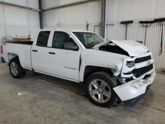 Pickups CHEVROLET ALL Models 2017 Biały