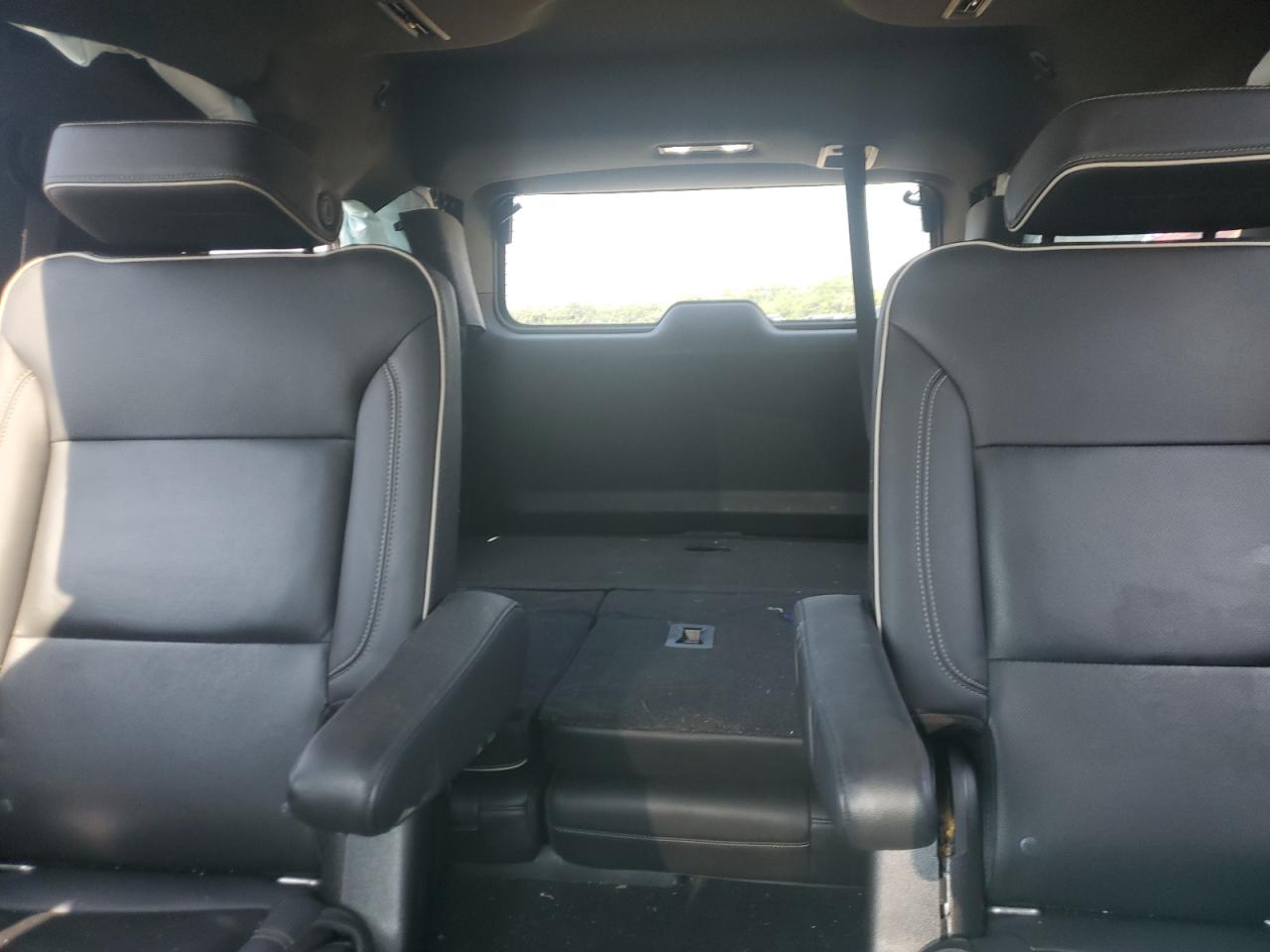 2021 GMC Yukon Slt VIN: 1GKS2BKD0MR117873 Lot: 64551925