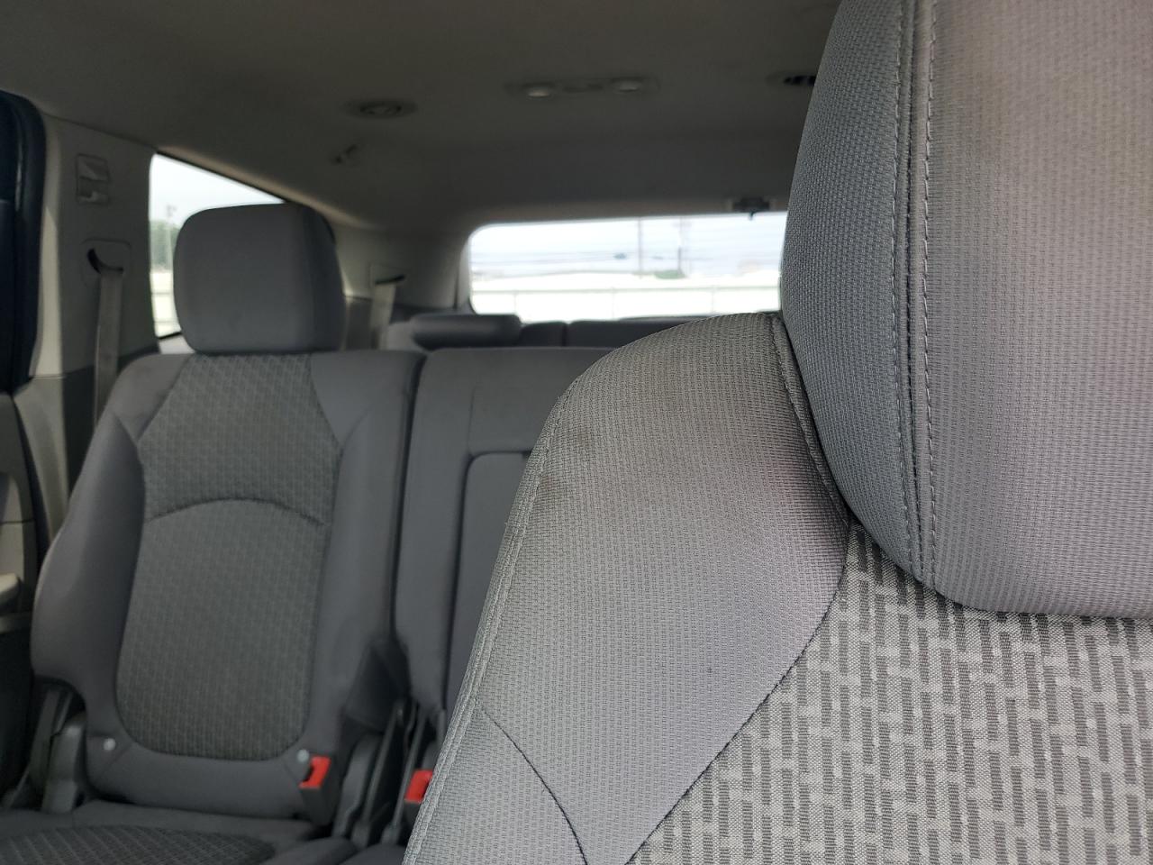 2011 Chevrolet Traverse Ls VIN: 1GNKVFED8BJ145946 Lot: 65210165