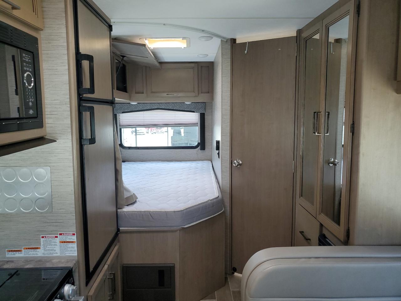 2022 Thormcoach Magnitude - Rvs Rv VIN: 1FDWE3FN1MDC32052 Lot: 66850935