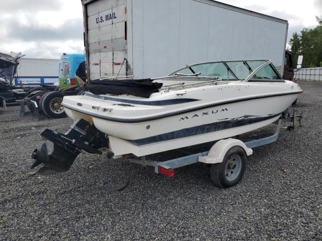 2005 MAXUM BOAT  