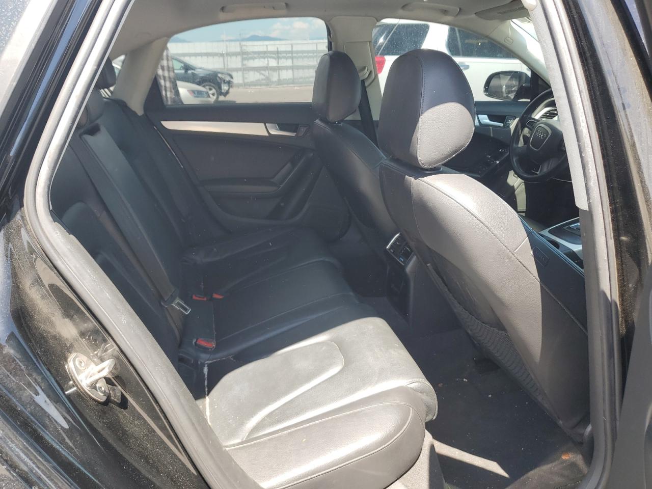 2010 Audi A4 Premium Plus VIN: WAUFFAFL7AN031859 Lot: 63270115