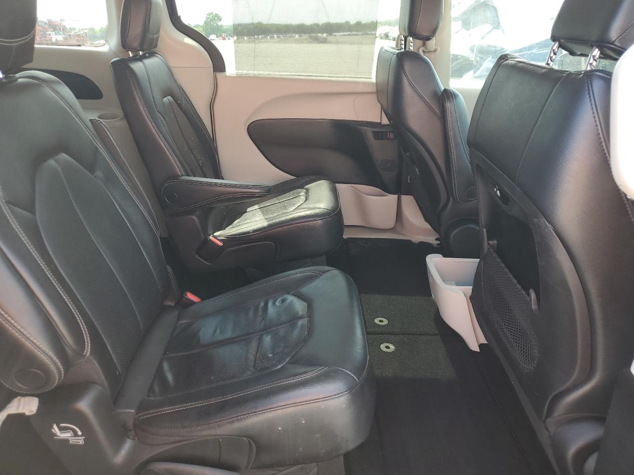 2022 Chrysler Pacifica Touring L VIN: 2C4RC1BG5NR190583 Lot: 63672185