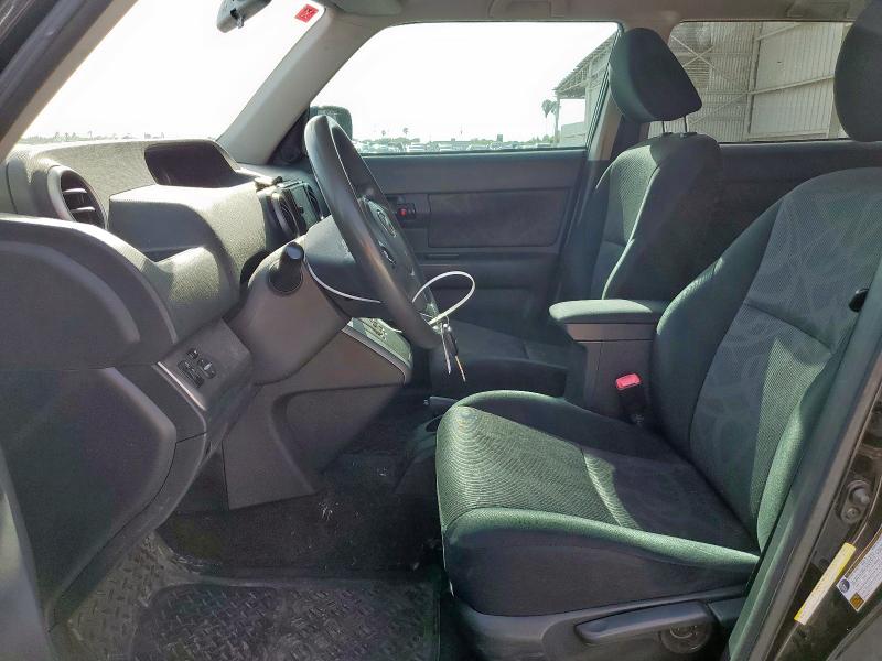 Parquets TOYOTA SCION 2013 Czarny