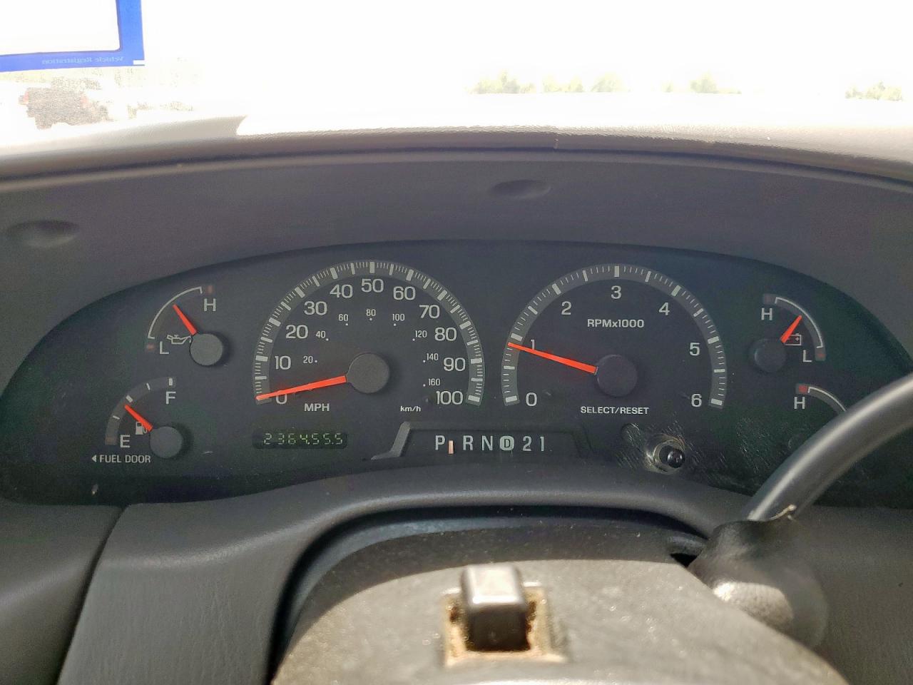1999 Ford F150 VIN: 1FTRX07W0XKB97103 Lot: 65051225