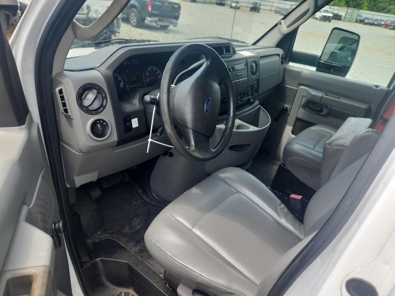 2015 Ford Econoline E350 Super Duty Cutaway Van VIN: 1FDWE3FL1FDA22276 Lot: 64367125