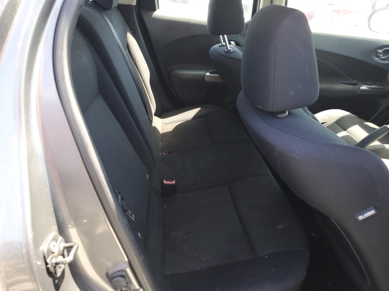 2013 Nissan Juke S VIN: JN8AF5MR8DT215899 Lot: 65989565