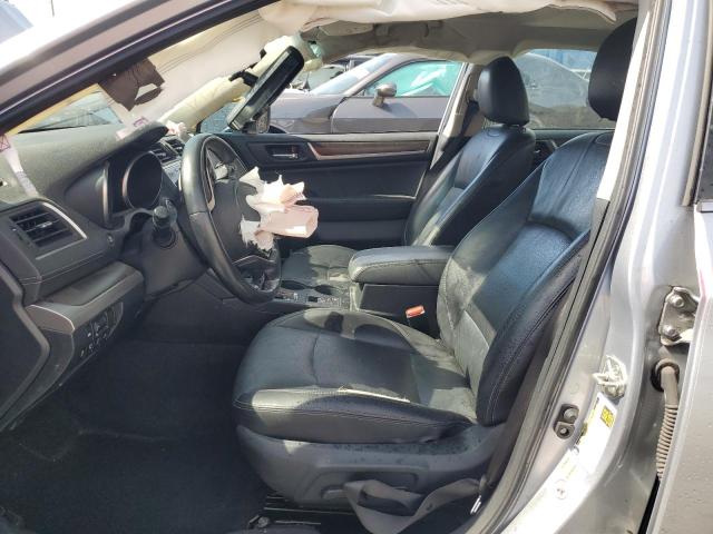  SUBARU LEGACY 2018 Srebrny