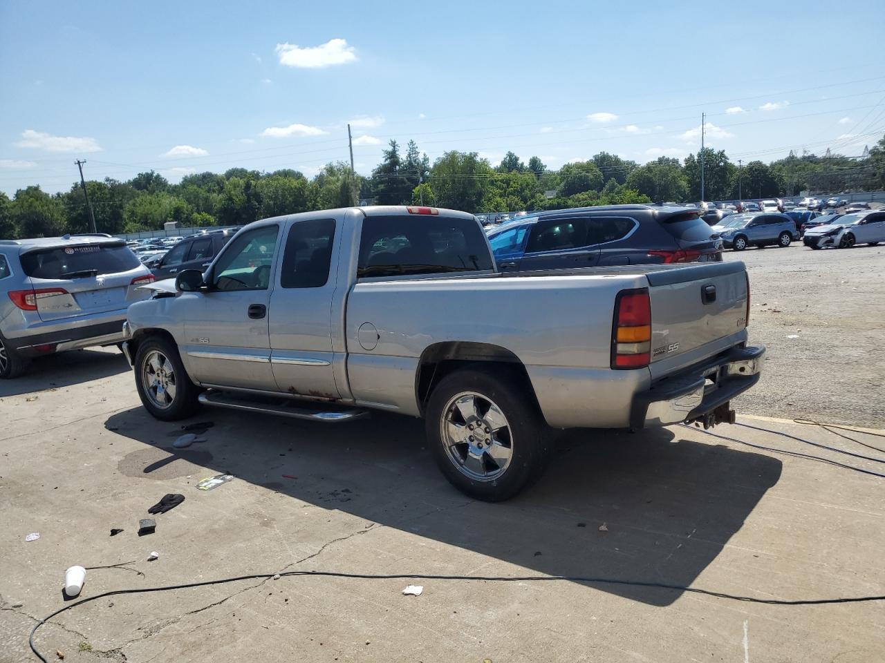 2005 GMC New Sierra C1500 silver null gas 2GTEC19N551276266 photo #3