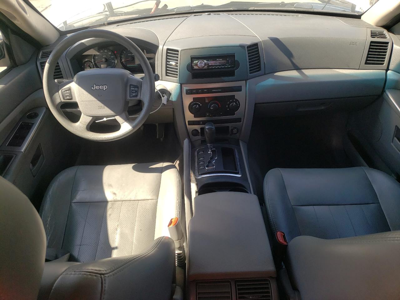 2005 Jeep Grand Cherokee Laredo VIN: 1J4GR48K05C708220 Lot: 63639495