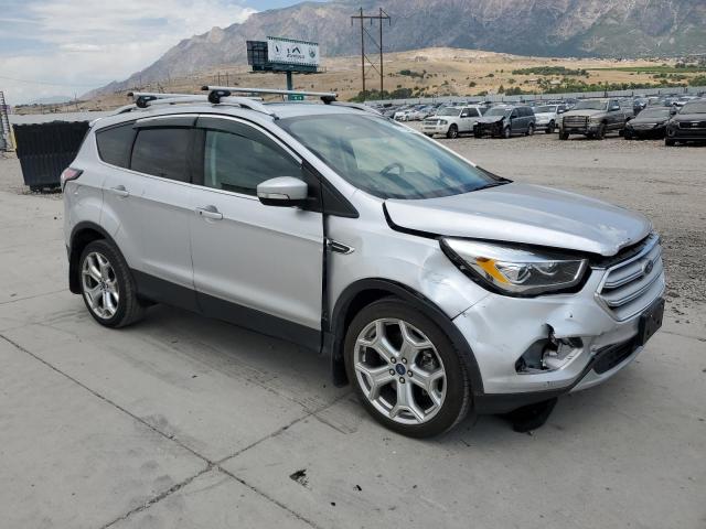  FORD ESCAPE 2019 Srebrny