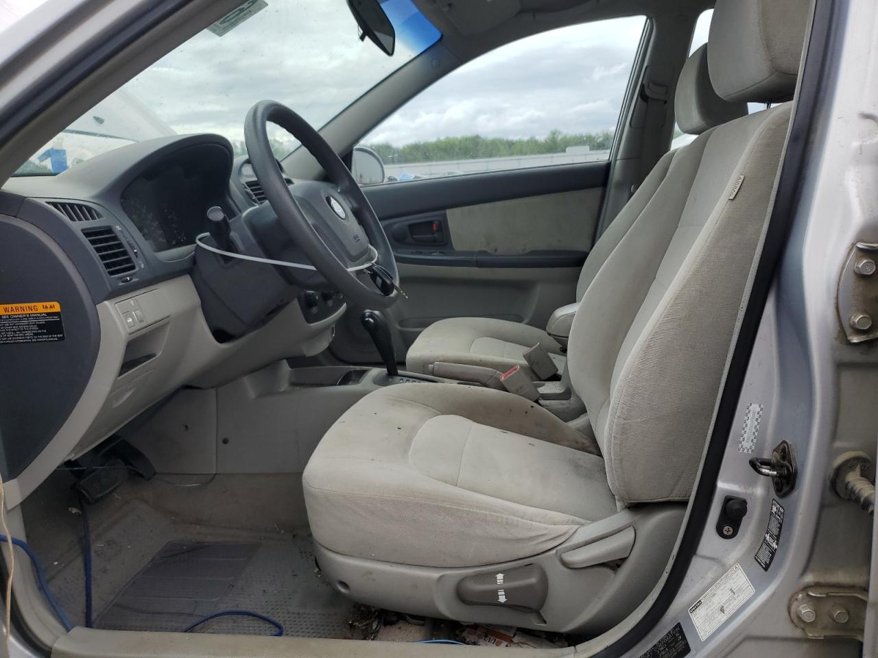 2005 Kia Spectra Lx VIN: KNAFE121555100500 Lot: 62405245