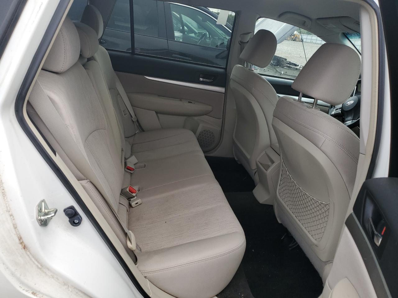 2013 Subaru Outback 2.5I Premium VIN: 4S4BRBCC3D3286118 Lot: 63518105