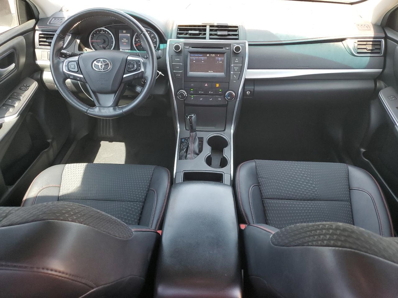 2015 Toyota Camry Le VIN: 4T1BF1FK7FU924292 Lot: 66107345