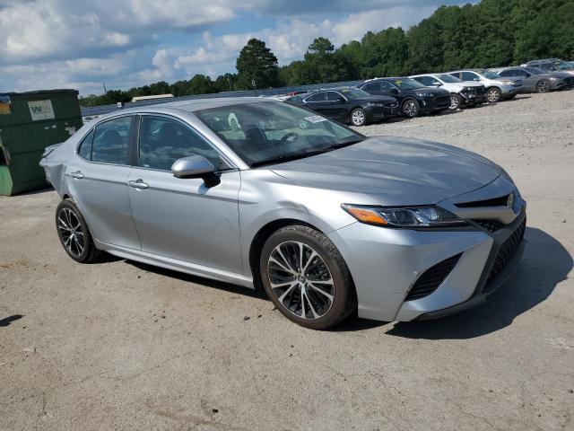  TOYOTA CAMRY 2020 Серебристый
