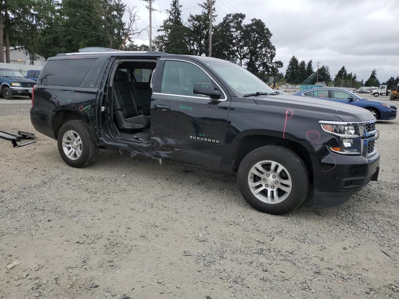 1gnskhkc4kr346356 1GNSKHKC4KR346356 2019 Chevrolet Suburban K1500 Lt