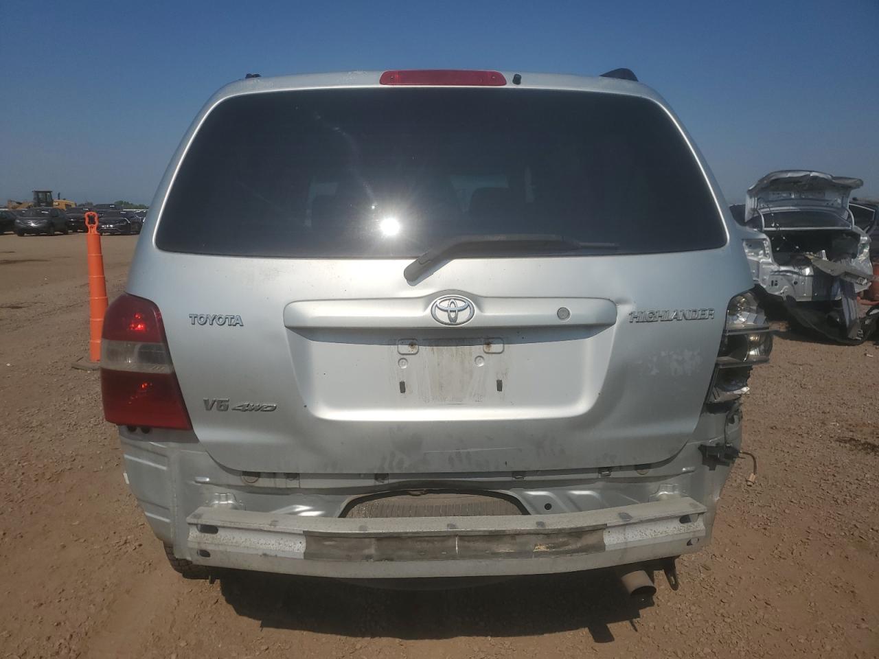2005 Toyota Highlander Limited VIN: JTEEP21A050135471 Lot: 65568735