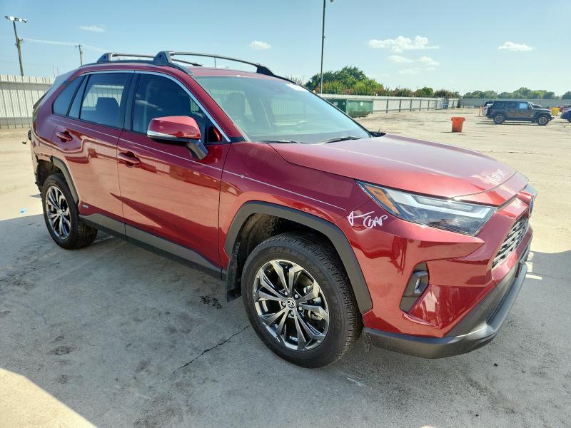  TOYOTA RAV4 2023 Красный