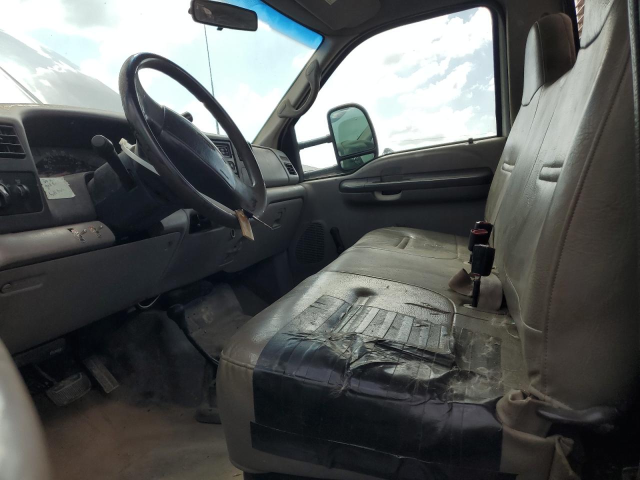 2000 Ford F350 Super Duty VIN: 1FDWF37F5YEE28547 Lot: 62761355