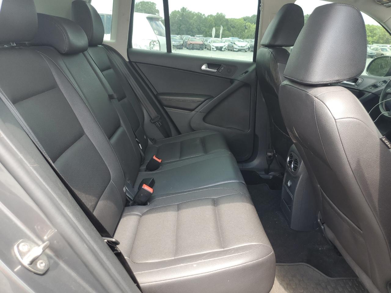 2016 Volkswagen Tiguan S VIN: WVGAV7AX8GW616719 Lot: 63033595