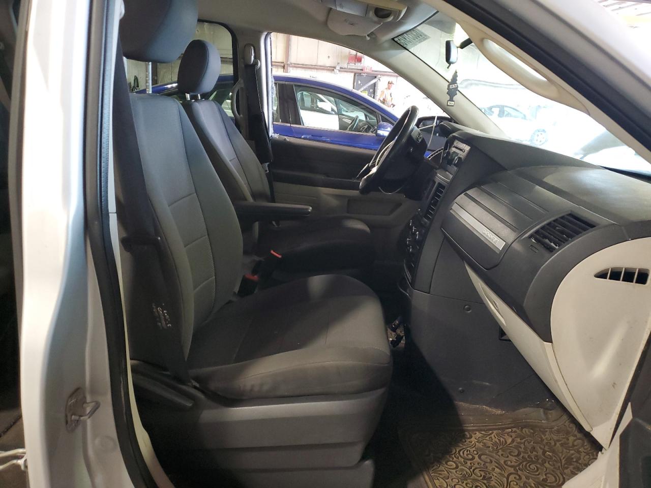 2008 Dodge Grand Caravan Se VIN: 2D8HN44H08R104972 Lot: 65051975