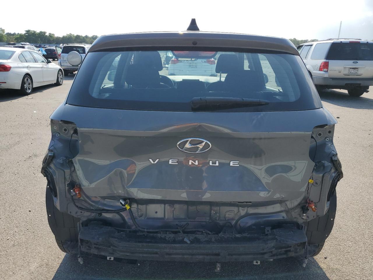 2022 Hyundai Venue Se VIN: KMHRB8A32NU174897 Lot: 63856865