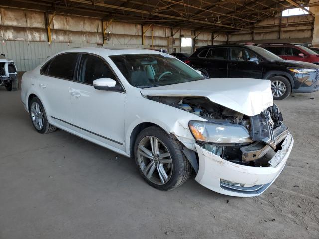  VOLKSWAGEN PASSAT 2013 Biały