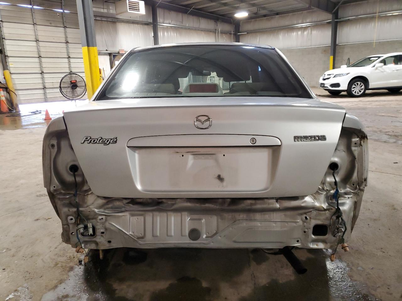 2002 Mazda Protege Dx VIN: JM1BJ225X20513110 Lot: 64604065