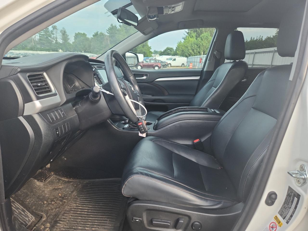 2015 Toyota Highlander Xle VIN: 5TDJKRFH1FS188596 Lot: 65394965