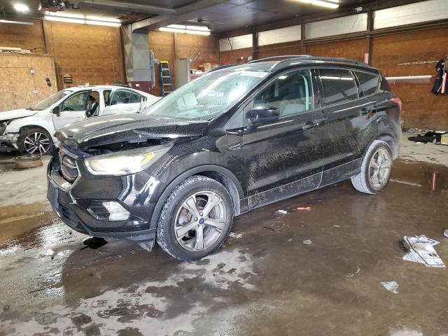  FORD ESCAPE 2017 Czarny