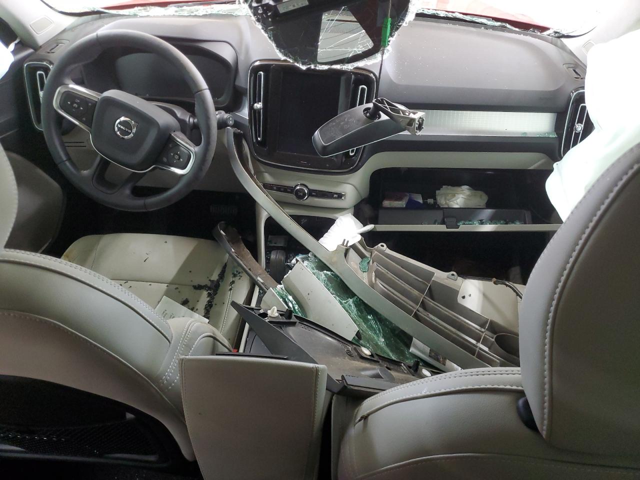 2020 Volvo Xc40 T4 Momentum VIN: YV4AC2HK2L2317426 Lot: 64266145