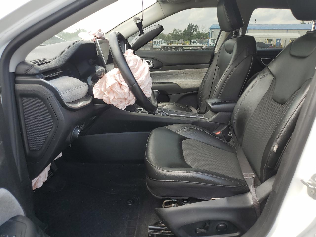 2022 Jeep Compass Latitude VIN: 3C4NJDBB2NT230187 Lot: 64902295
