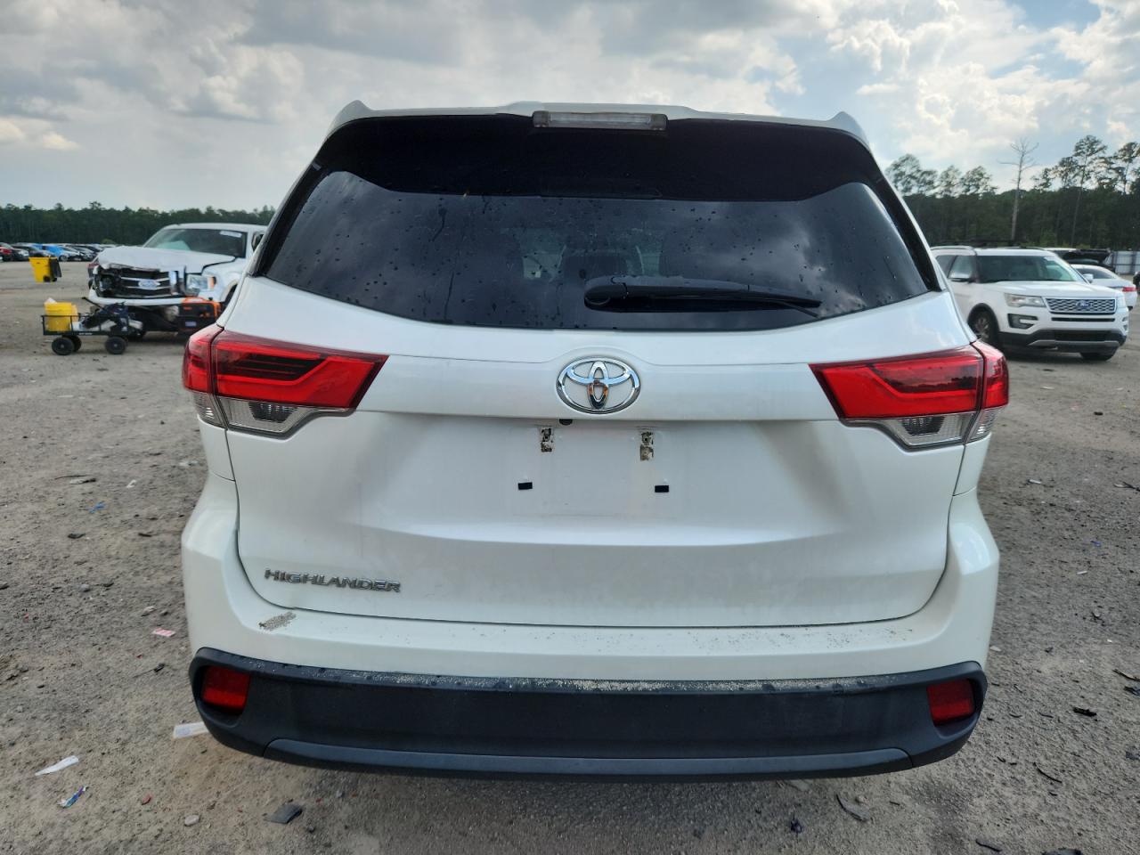 2019 Toyota Highlander Le VIN: 5TDZARFH2KS056978 Lot: 63286795