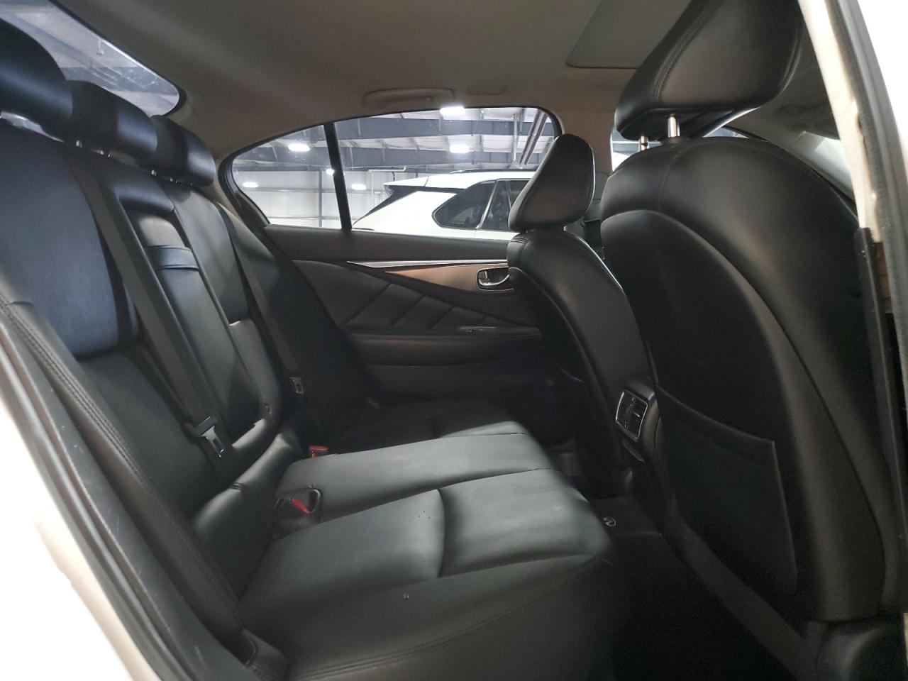 2015 Infiniti Q50 Base VIN: JN1BV7AR5FM393563 Lot: 64107145