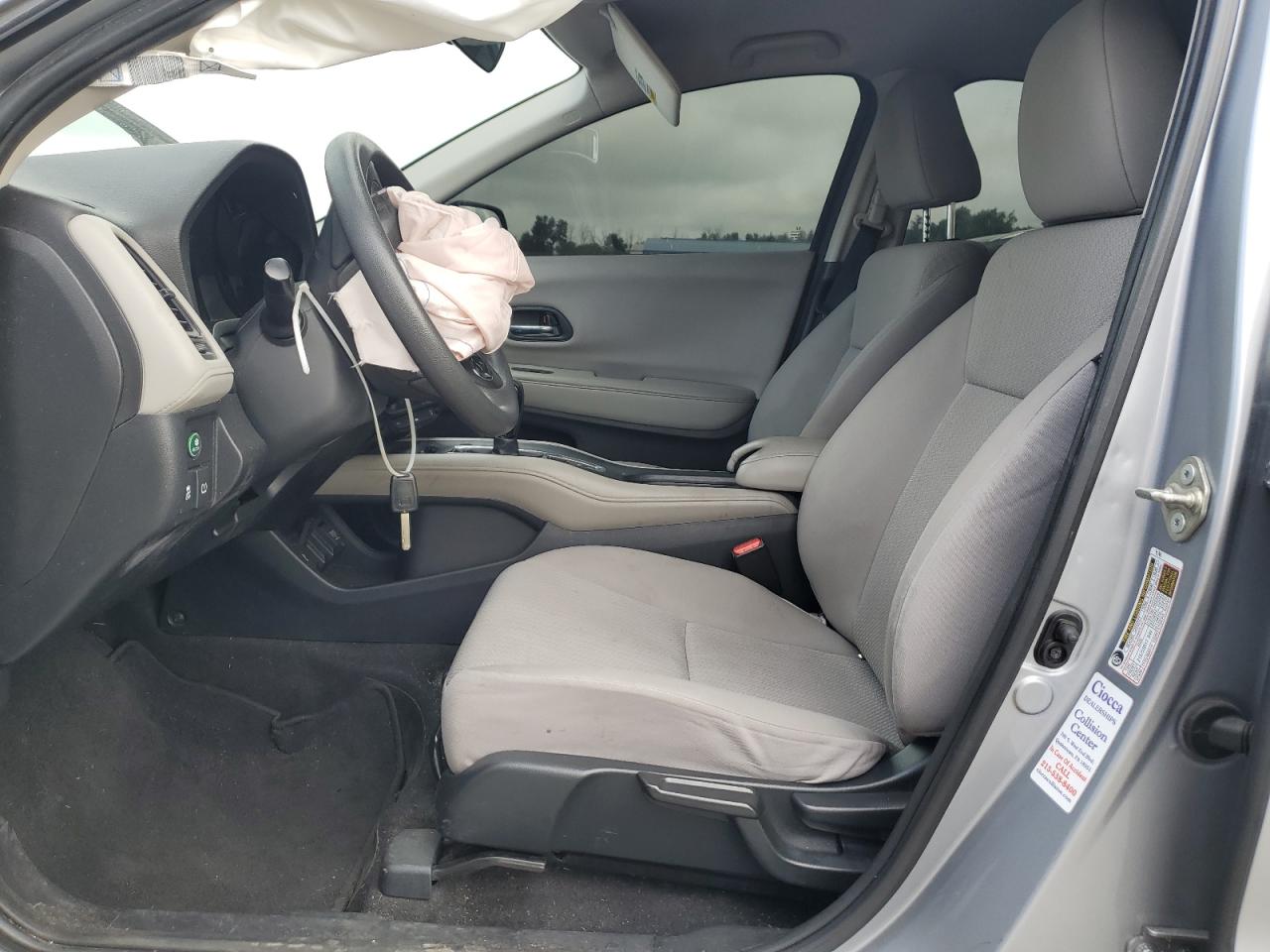 2017 Honda Hr-V Lx VIN: 3CZRU6H33HM703575 Lot: 64643795